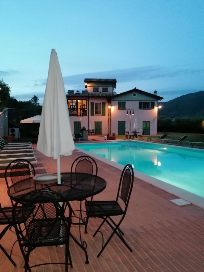 Relax Cottage Valtopina Екстериор снимка