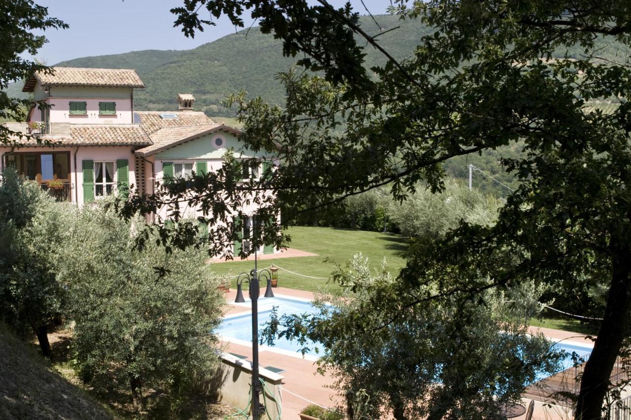 Relax Cottage Valtopina Екстериор снимка