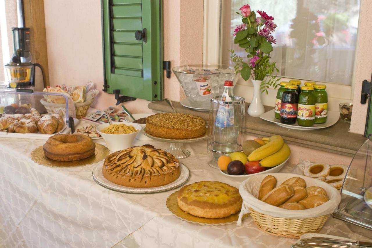 Relax Cottage Valtopina Екстериор снимка