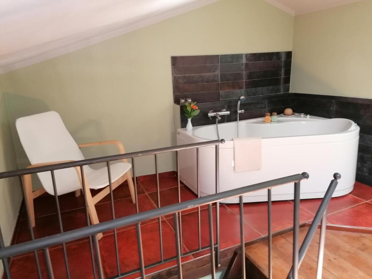 Relax Cottage Valtopina Екстериор снимка